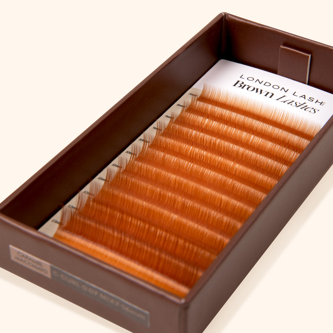 Braune Wimpern – Caramel Macchiato Kollektion