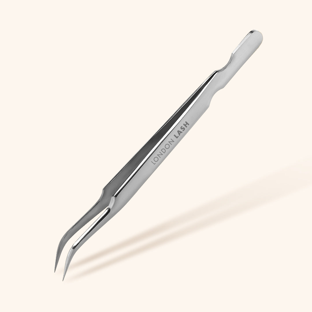 Curved Tweezers for Lash Extensions in Silver