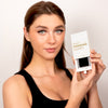 Model Holding Box of Camellia Easy Fanning Lashes