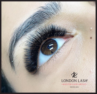 London Lash Trainer Desislava Slavova Lash Set