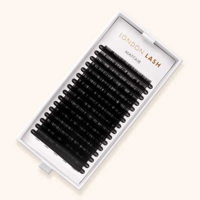 White Tray of Classic Mayfair Lashes 0.15
